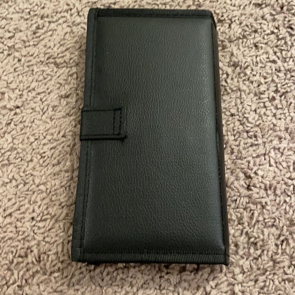 Crown makeup brush set - Picture 3 of 3